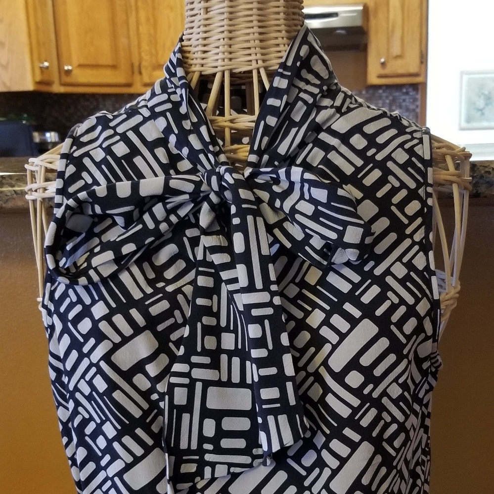 Sleeveless Blouse